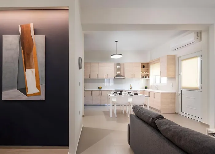 Fofi\'S Elegant Home