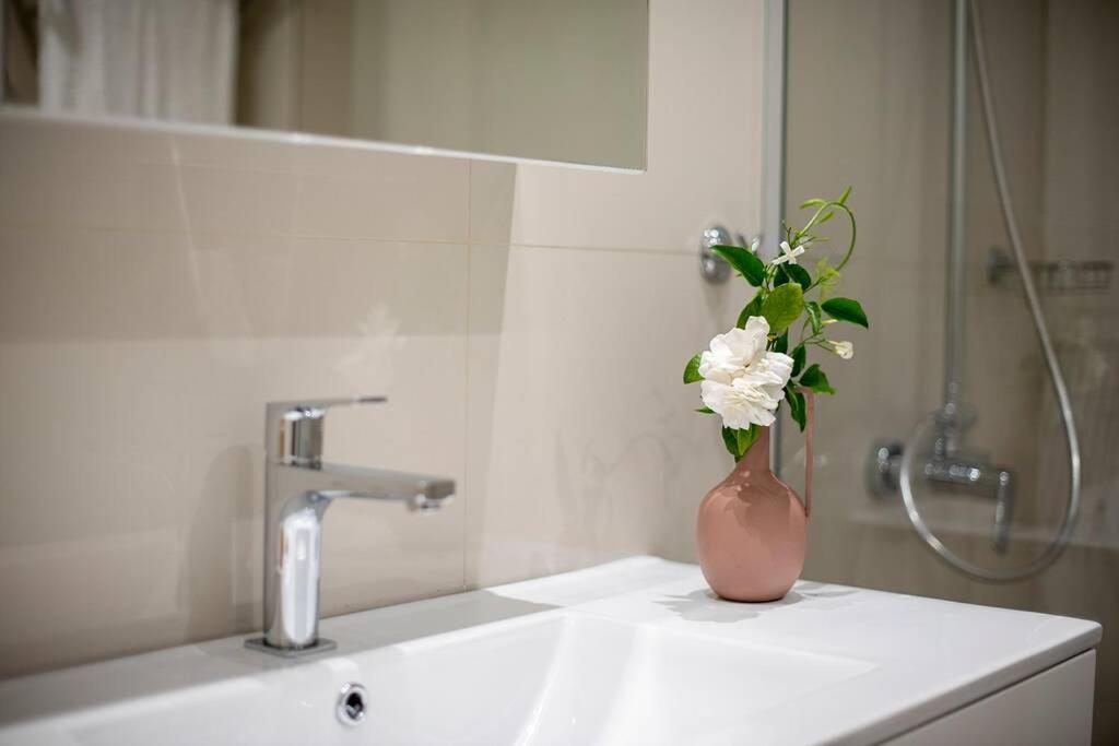 Apartment Fofi's Elegant